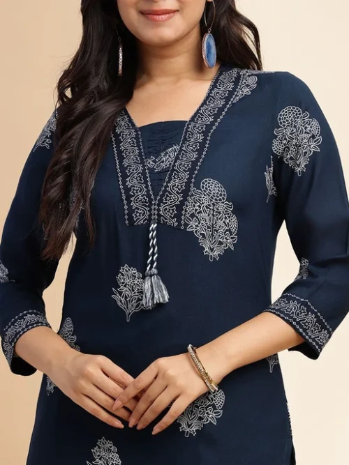 Women Ethnic Motifs Printed Cotton Kurta with Trousers & Dupatta