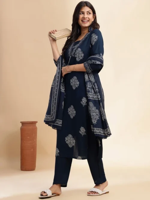 Women Ethnic Motifs Printed Cotton Kurta with Trousers & Dupatta